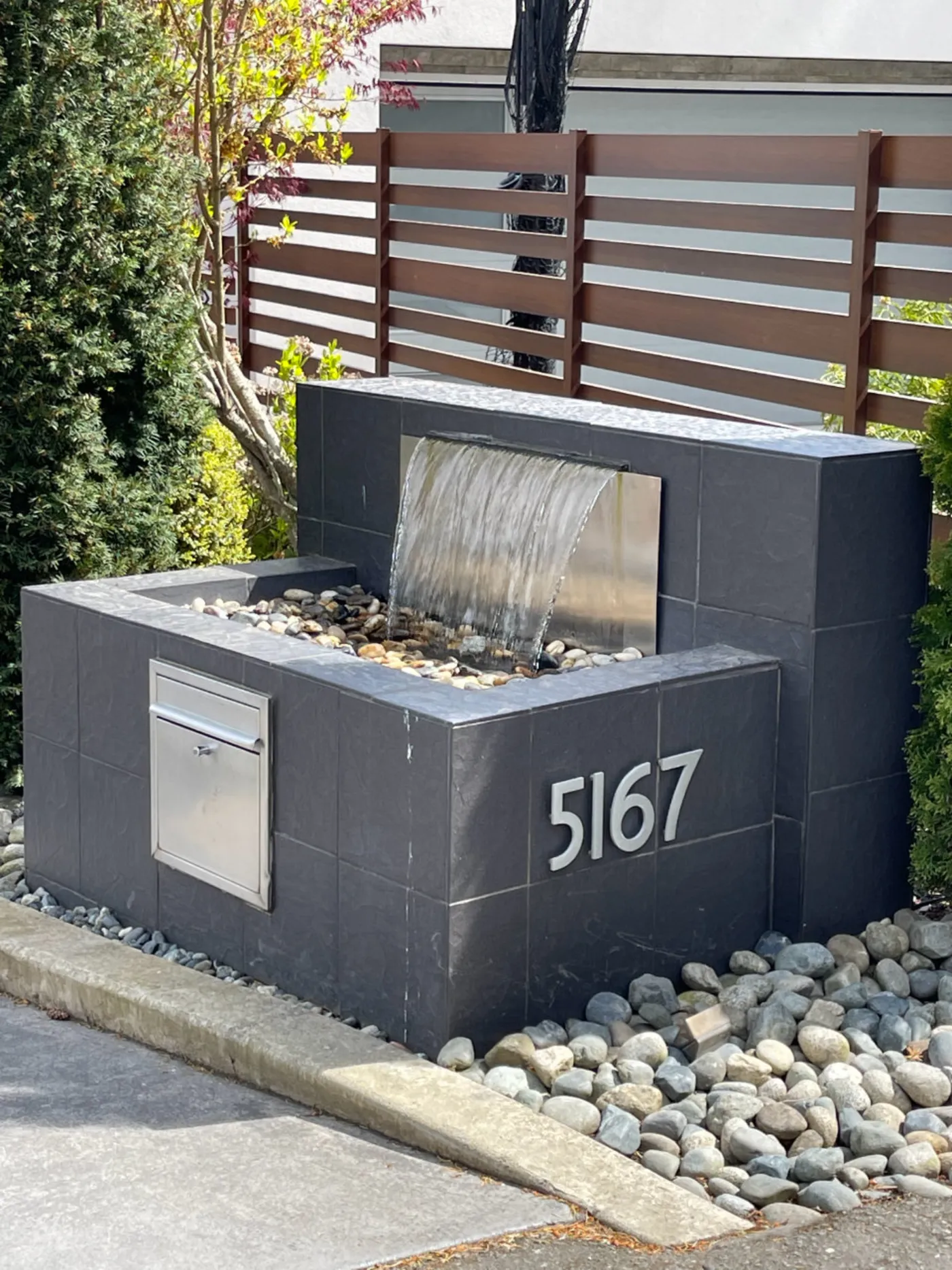 A completed Fountains & Urns project by Oxbow Aquatic Services in Greater Victoria.